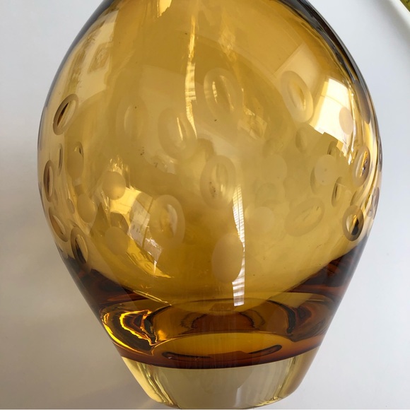 Large Crate & Barrel Amber Vase with circle indents 11x7 - Picture 10 of 12